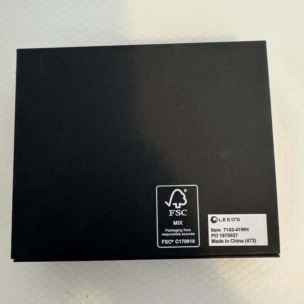 MagClick Recycled ABS Fast Wireless Charging Pad